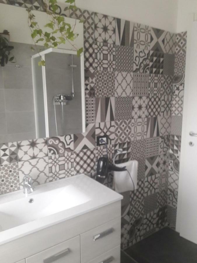 Le Stanze Di Adele Bed and Breakfast LʼAquila Buitenkant foto
